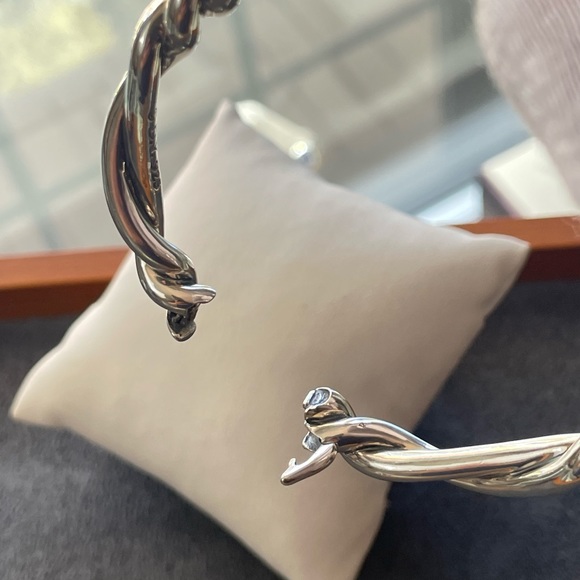 David Yurman Authentic 7mm Heavy
Continuance-Bangle Bracelet-Size Lg Oval - Picture 2 of 12